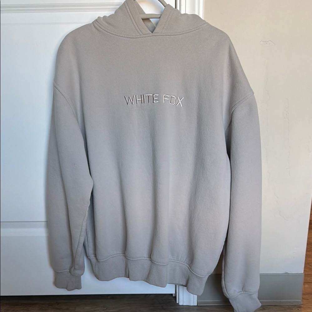 White Fox Boutique Light Gray Women's Sweater